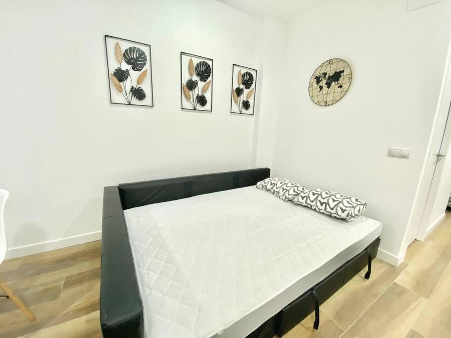 Madrid Rio Amparo Usera Екстериор снимка